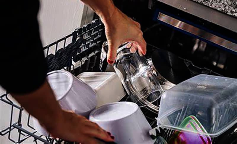 دلیل خشک نشدن ظروف در ماشین ظرفشویی